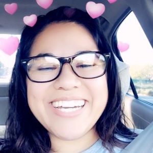 Meet your Posher, Nadya